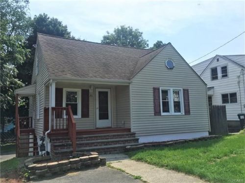 26 Gardner Ave, Middletown, NY 10940-3240