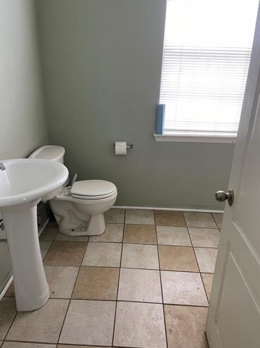 324 Texas St, Cedar Hill TX 75104-2610 exterior