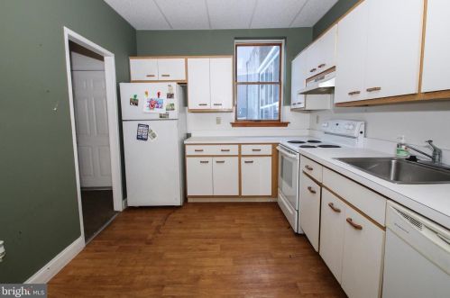 104 Fairmount Ave, Philadelphia PA  19123-3005 exterior