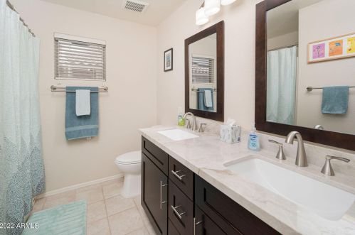 1142 Devon Dr, Gilbert AZ 85233-7826 exterior