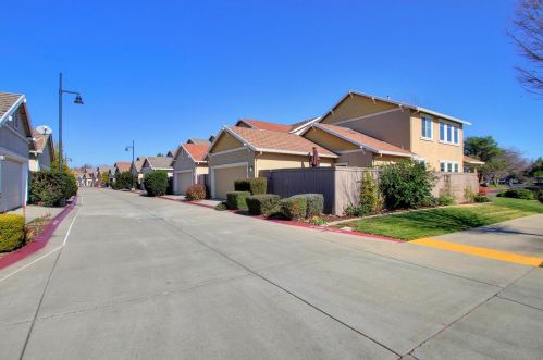 3228 Prospect Park Dr, Rancho Cordova CA 95670-6244 exterior
