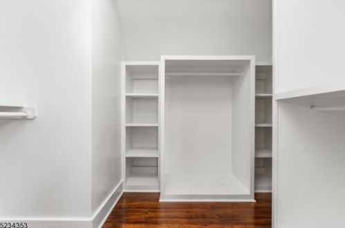 193 Tooker Ave, Springfield NJ  07081-1634 exterior