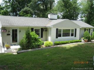8 Southridge Dr, Waterbury, CT 06708-3328