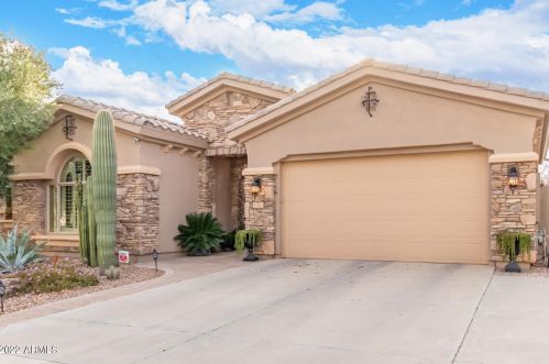 5062 Pinnacle Pl, Chandler, AZ 85249-5546