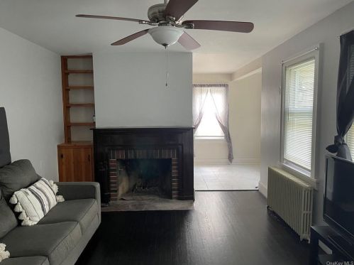 18 Cedar Ln, Poughkeepsie NY  12601-1147 exterior