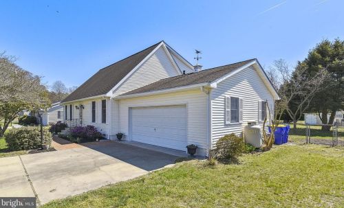 14 Apache Ave, Millsboro, DE 19966-9292