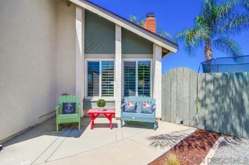 9754 Kenesaw Ct, Santee, CA 92071-2801