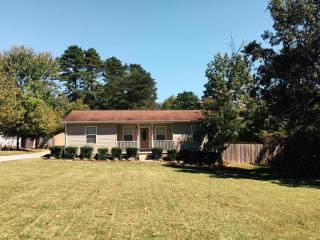 3717 Oakland Dr, Knoxville, TN 37918-2027