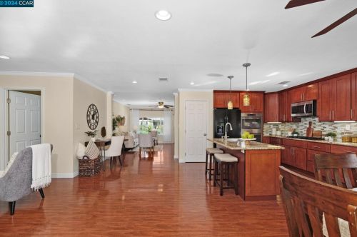 5506 Nebraska Dr, Concord, CA 94521-4007