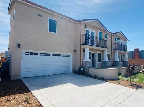 24710 Pennsylvania Ave, Lomita, CA 90717-1517