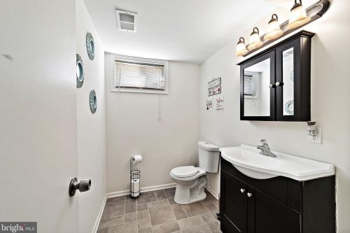 2506 Yellowstone Rd, Riverton NJ  08077-3164 exterior