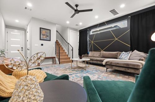 7509 Bethune Ave, Austin, TX 78752-1709