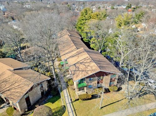 155 Kennedy Dr, Bridgeport, CT 06606-5918