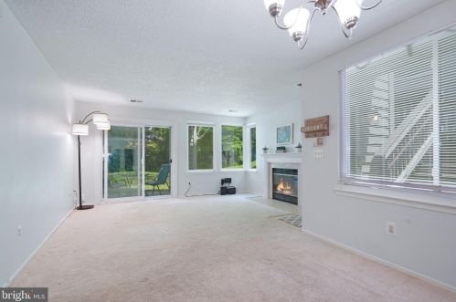 11723 Summerchase Cir, Herndon VA  20194-1137 exterior