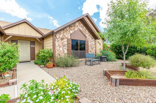 8751 Newhill Ave, Tucson, AZ 85742-9578