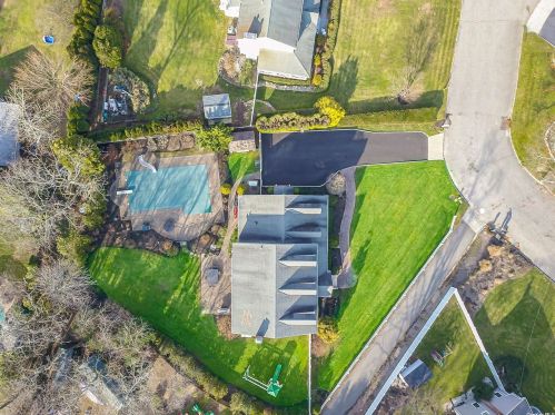 16 Lodge Ln, Miller Place NY  11764-1912 exterior