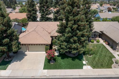 1440 Ranch House Ct, Valley Home CA  95361-8879 exterior