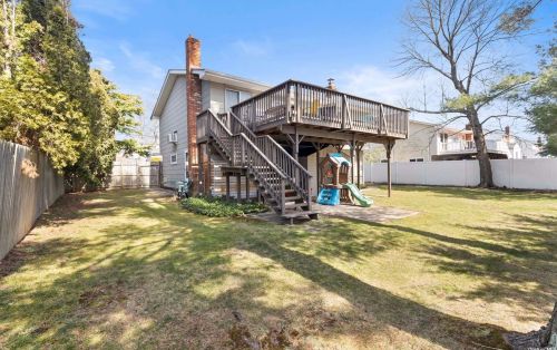 315 Concord St, Huntington Station NY  11746-6829 exterior