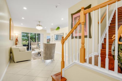 2101 Cape Cod Dr, Fort Pierce, FL 34953-4567