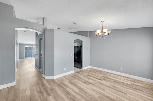 7836 104 Ave, Vero Beach FL 32967-3660 exterior