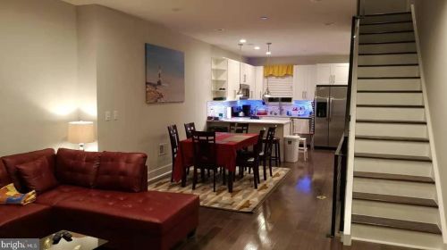 2663 Collins St, Philadelphia, PA 19125-1407