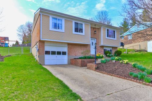 12 Ironstone Cir, Covington, KY 41018-2619