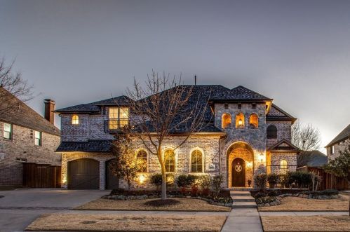 3653 Cathedral Lake Dr, Frisco, TX 75034-3809