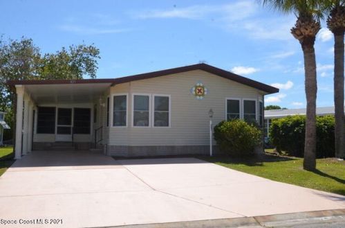 821 Hyacinth Cir, Sebastian, FL 32976-7662