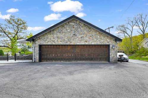 176 Lake Shore Rd, Greenwood Lake, NY 10925-4006