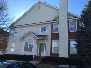 130 Gladstone Dr, Parsippany NJ  07054-3422 exterior