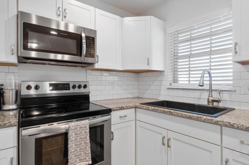 62 11 St, Shalimar FL  32579-1543 exterior