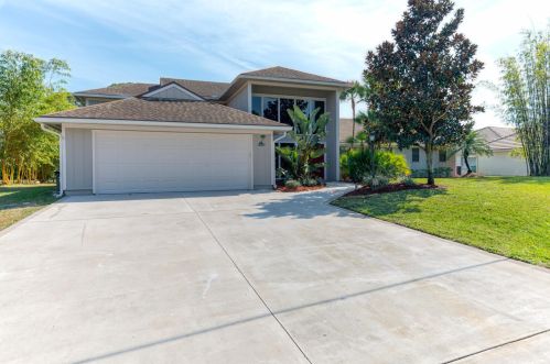 2501 Morningside Blvd, Fort Pierce, FL 34952-5422