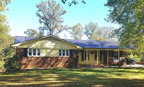 718 Julian Rd, Franklinville, NC 27248-8581