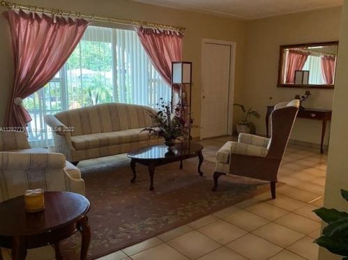 874 70th Pl, Hialeah FL  33014-5220 exterior