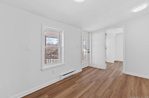 22 Fountain St, Norwich CT  06360-5008 exterior