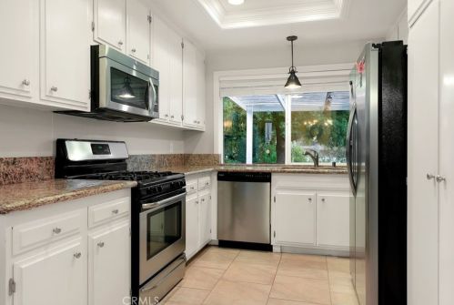 30305 Mira Loma Dr, Temecula CA  92592-2135 exterior