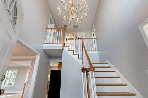 55 Mount Vernon St, Arlington, MA 02476-6145