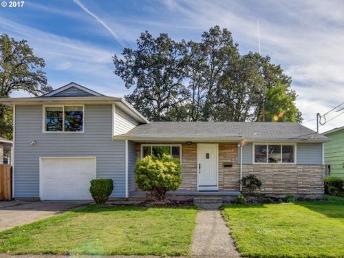535 Hereford St, Gladstone, OR