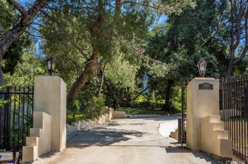 3598 Alta Mesa Dr, North Hollywood, CA 91604-4061
