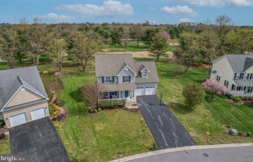 9 Green Ln, Slaughter Beach, DE 19963-3774