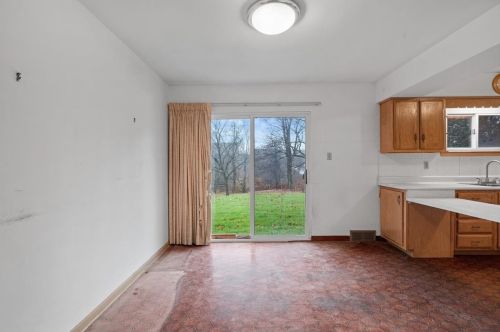 2557 Nicholson Rd, Sewickley PA  15143-8502 exterior