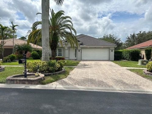 2799 Orange Grove Trl, Naples, FL 34120-7527