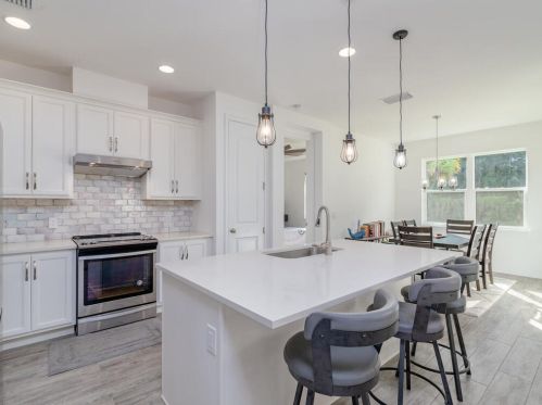 14567 Topsail Ct, Naples, FL 34114-4806