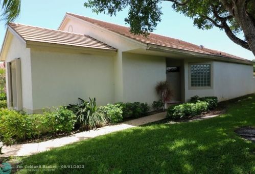 10285 Lexington Lakes Blvd, Boynton Beach, FL 33436-4551