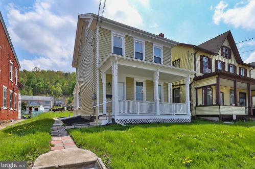 531 Washington St, Slatington PA  18080-1616 exterior