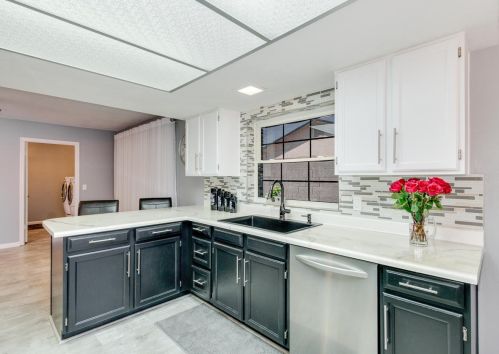 4652 Juniper Ave, Glendale, AZ 85306-1500