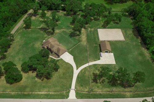 42015 Mill Creek Rd, Magnolia, TX 77354-1847