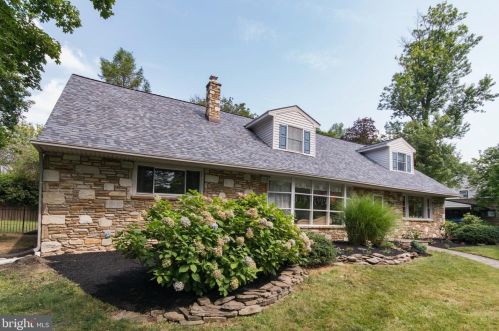 7608 Seminole Ave, Melrose Park, PA 19027-3505