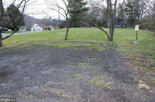 69 Eagle Trl, Charnita PA  17320-8104 exterior