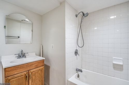 1 Crestview Dr, Hackettstown NJ  07840-5673 exterior